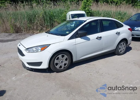 2017 Ford Focus S из США, поврежденный, VIN 1FADP3E27HL247413